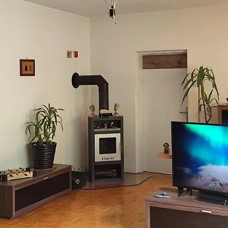 Beautiful House In Historic Location Apartament *