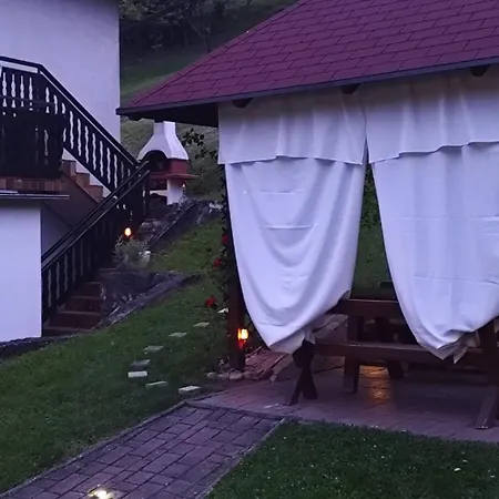 Beautiful House In Historic Location Apartament *